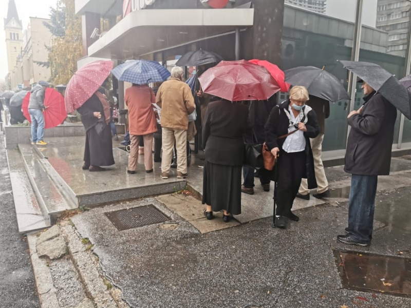 Redovno povećanje penzija za osam posto, koliko će biti vanredno, odlučuje Vlada FBiH