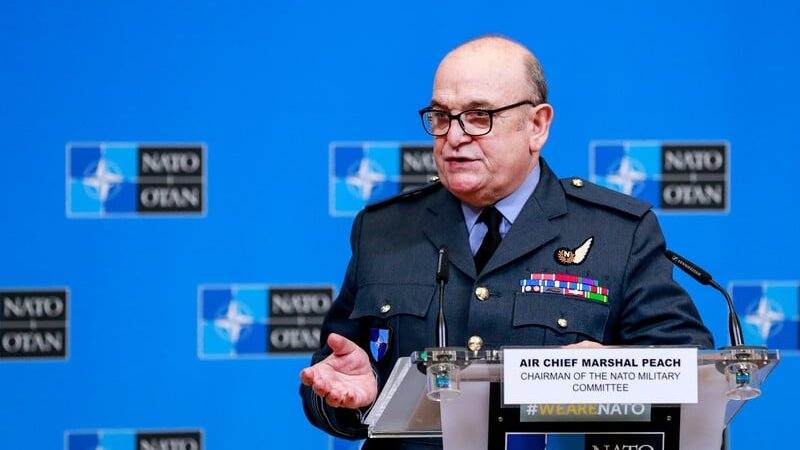 Specijalni izaslanik Velike Britanije upozorio Dodika i Cvijanović: Na opasnom ste putu Specijalni izaslanik Velike Britanije upozorio Dodika i Cvijanović: Na opasnom ste putu