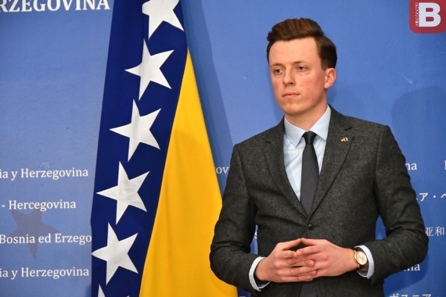 ADIS AHMETOVIĆ ZA "BILD": "Dodika smo razotkrili, vrijeme je za oštre sankcije" ADIS AHMETOVIĆ ZA "BILD": "Dodika smo razotkrili, vrijeme je za oštre sankcije"