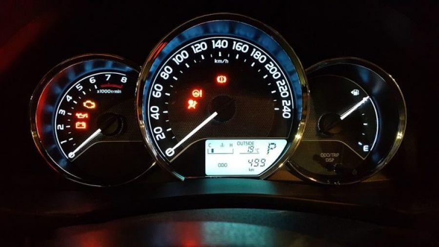 MOŽE BITI VRLO OPASNO: Ukoliko se u automobilu upali jedna od ovih lampica, odmah krenite u najbliži servis… MOŽE BITI VRLO OPASNO: Ukoliko se u automobilu upali jedna od ovih lampica, odmah krenite u najbliži servis…