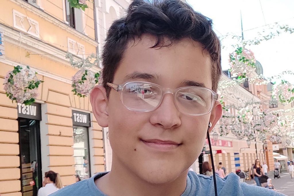 Dječak iz Banjaluke preko oglasa tražio posao kako bi zaradio za ekskurziju Dječak iz Banjaluke preko oglasa tražio posao kako bi zaradio za ekskurziju