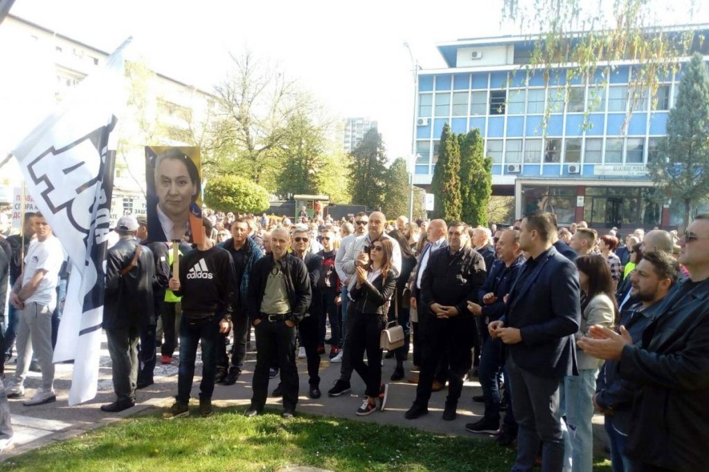 Dobojlije blokirale pristup pravosudnim institucijama Dobojlije blokirale pristup pravosudnim institucijama