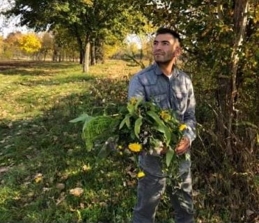 Predstavljamo travara Jasminka Šarića iz Orašja: SPASONOSNE TINKTURE ZA PROSTATU, KOSTOBOLJU, SRCE, IŠIJAS, VENE… Predstavljamo travara Jasminka Šarića iz Orašja: SPASONOSNE TINKTURE ZA PROSTATU, KOSTOBOLJU, SRCE, IŠIJAS, VENE…