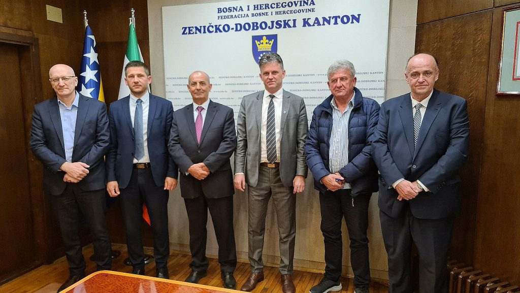 (FOTO i VIDEO) Kolektivni ugovor za radnike uposlene u zdravstvu ZDK (FOTO i VIDEO) Kolektivni ugovor za radnike uposlene u zdravstvu ZDK