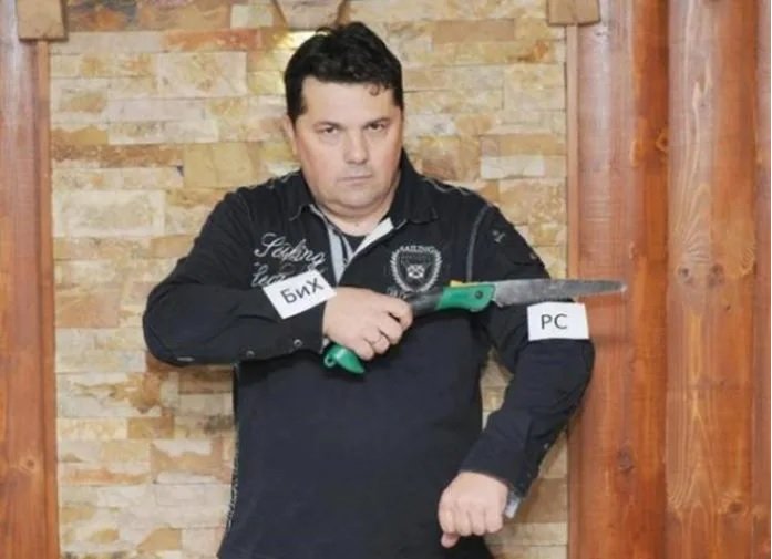 STEVANDIĆ: BOŠNJAKE DOŽIVLJAVAJU KAO AGRESIVNO TKIVO, KOJE ŽELI DA UNIŠTI TKIVA SRBA I HRVATA, IZETBEGOVIĆ JE FAKTOR RAZDORA U BIH STEVANDIĆ: BOŠNJAKE DOŽIVLJAVAJU KAO AGRESIVNO TKIVO, KOJE ŽELI DA UNIŠTI TKIVA SRBA I HRVATA, IZETBEGOVIĆ JE FAKTOR RAZDORA U BIH