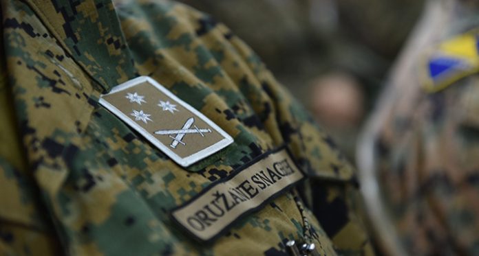 DANAS ISTIČE ROK ZA PREDAJU PRIJAVA KANDIDATA ZA PRIJEM U PROFESIONALNU VOJNU SLUŽBU U OSBIH: PLATA OD 626KM DO 1521KM DANAS ISTIČE ROK ZA PREDAJU PRIJAVA KANDIDATA ZA PRIJEM U PROFESIONALNU VOJNU SLUŽBU U OSBIH: PLATA OD 626KM DO 1521KM