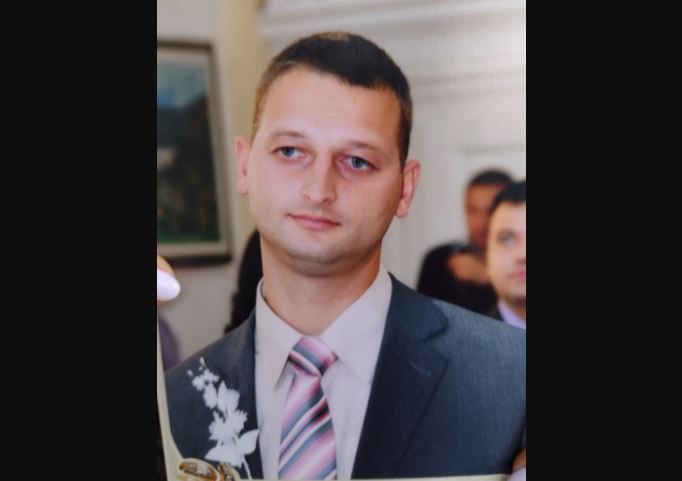 "Sa djecom se igrao kao da je predosjetio" Potresna ispovijest supruge stradalog rudara (FOTO) "Sa djecom se igrao kao da je predosjetio" Potresna ispovijest supruge stradalog rudara (FOTO)