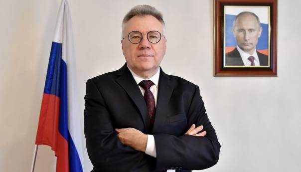 Poruka Ruske ambasade Schmidtu: Bez FIFA-inog certifikata možete zviždati samo u 10. Bundesligi Poruka Ruske ambasade Schmidtu: Bez FIFA-inog certifikata možete zviždati samo u 10. Bundesligi
