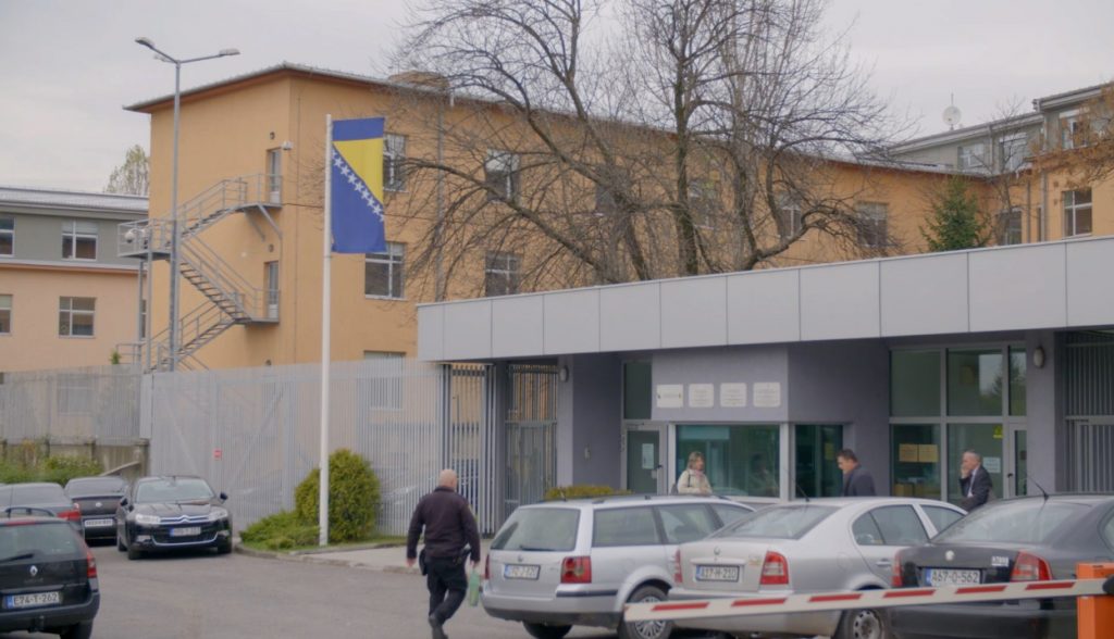 Zločini na općini Lukavac: Tjerali zatvorenike na oralno zadovoljavanje Zločini na općini Lukavac: Tjerali zatvorenike na oralno zadovoljavanje