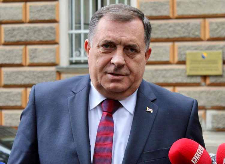 Dodik nastavlja po starom, poziva na "mirni razlaz" BiH
