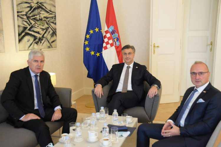 Težak udarac za Čovića: "Legitimno predstavljanje” izbačeno iz Rezolucije EPP-a