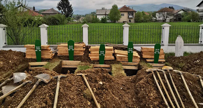 Ukopano devet žrtava masakra u Ahmićima, među njima petočlana porodica sa troje djece Ukopano devet žrtava masakra u Ahmićima, među njima petočlana porodica sa troje djece