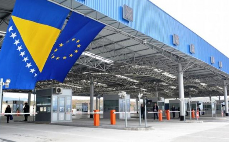 Vijeće ministara donijelo odluku: Ukinute sve restriktivne mjere za ulazak u BiH Vijeće ministara donijelo odluku: Ukinute sve restriktivne mjere za ulazak u BiH