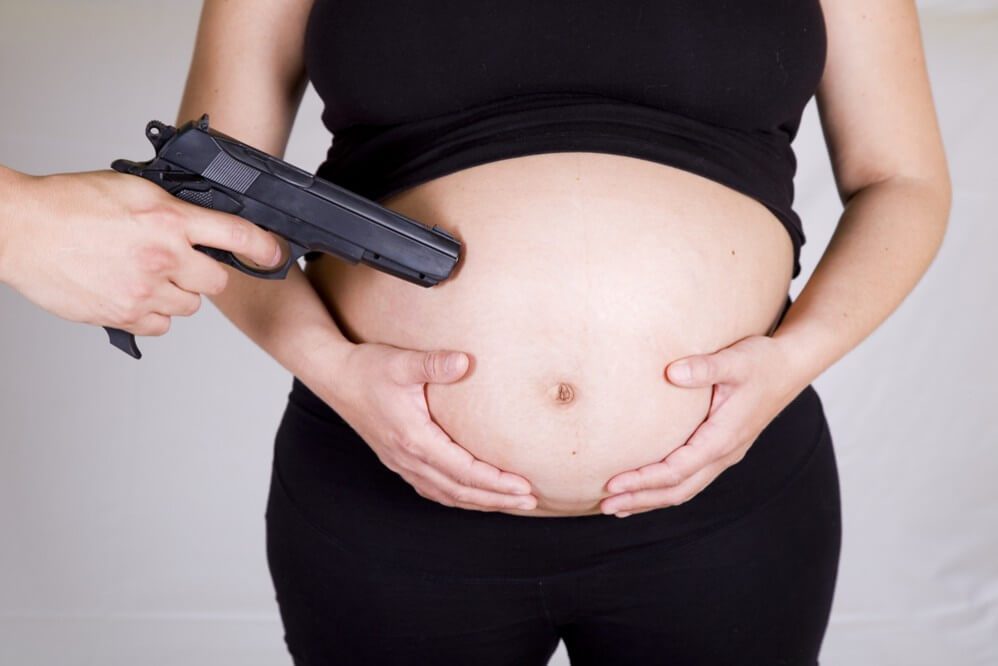 Abortus u BiH kao tabu tema: “Žene sa suzama u očima to rade jer se boje otkaza” Abortus u BiH kao tabu tema: “Žene sa suzama u očima to rade jer se boje otkaza”