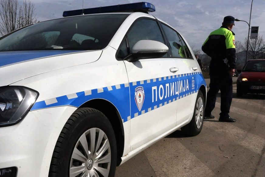 NESREĆA U DOBOJU Teško povrijeđen pješak NESREĆA U DOBOJU Teško povrijeđen pješak