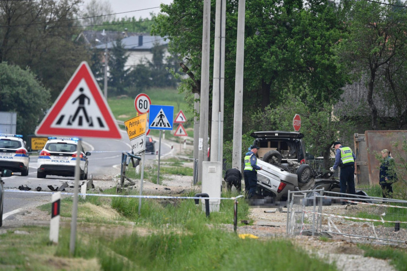 Poginula dva brata i sinčić suvozača, niko nije bio vezan Poginula dva brata i sinčić suvozača, niko nije bio vezan