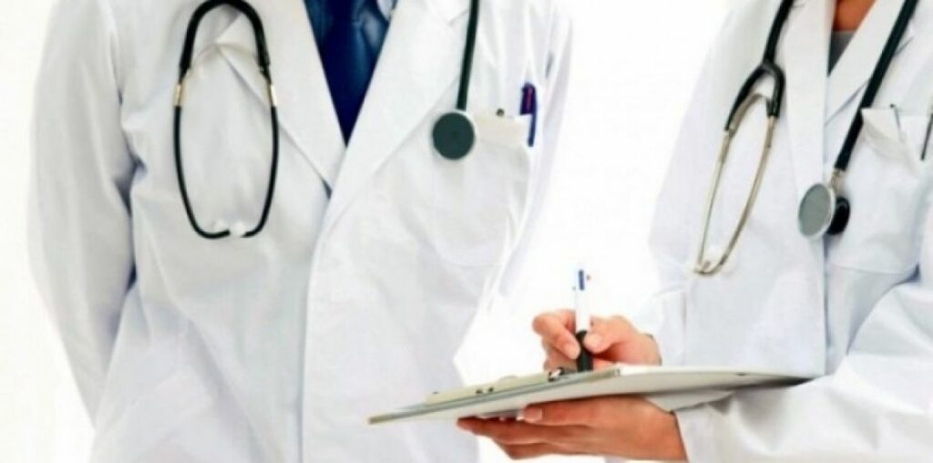 BIH OSTALA BEZ 5.000 MEDICINSKIH RADNIKA: MOJA DJECA OVDJE NEMAJU BUDUĆNOST BIH OSTALA BEZ 5.000 MEDICINSKIH RADNIKA: MOJA DJECA OVDJE NEMAJU BUDUĆNOST