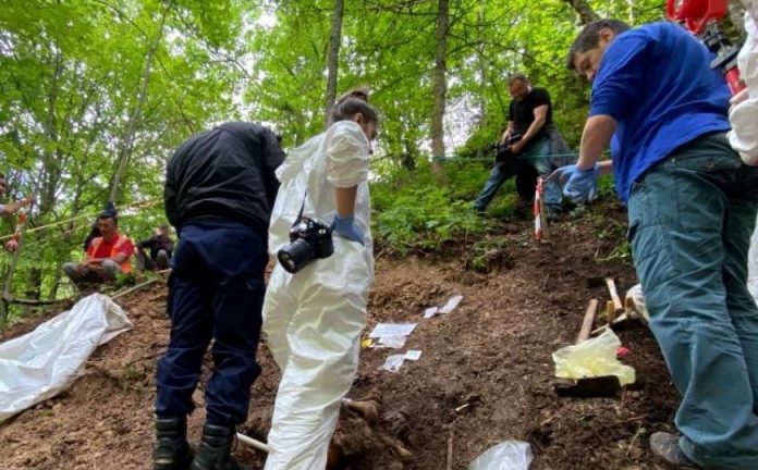 IDENTIFIKOVANE ČETIRI ŽRTVE BOŠNJAČKE NACIONALNOSTI IZ PROTEKLOG RATA, MEĐU NJIMA I BLIZANCI HASANOVIĆ IDENTIFIKOVANE ČETIRI ŽRTVE BOŠNJAČKE NACIONALNOSTI IZ PROTEKLOG RATA, MEĐU NJIMA I BLIZANCI HASANOVIĆ