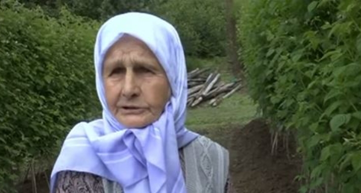 ESMA (82) I DALJE VRIJEDNO RADI, PROŠLE GODINE ZARADILA 7.000 KM: IMA PORUKU ZA MLADE ESMA (82) I DALJE VRIJEDNO RADI, PROŠLE GODINE ZARADILA 7.000 KM: IMA PORUKU ZA MLADE