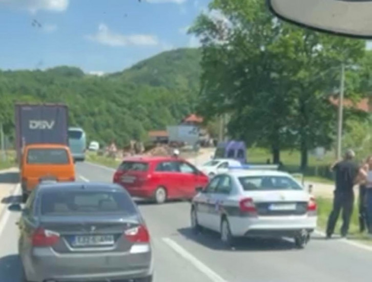 Teška saobraćajna nesreća u Šijama, ima povrijeđenih Teška saobraćajna nesreća u Šijama, ima povrijeđenih