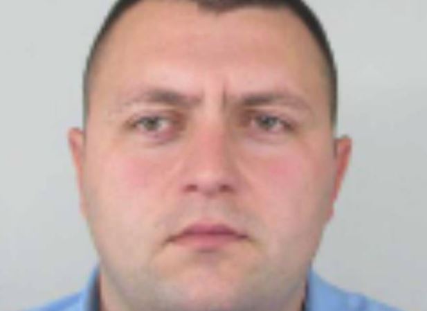 Nestao policajac : Automobil pronađen na putu, njemu ni traga Nestao policajac : Automobil pronađen na putu, njemu ni traga