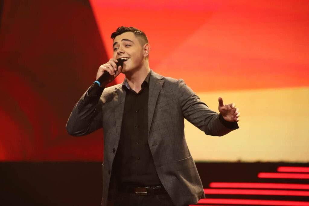 Nermin Handžić se plasirao u četvrtfinale takmičenja “Zvezde Granda” Nermin Handžić se plasirao u četvrtfinale takmičenja “Zvezde Granda”