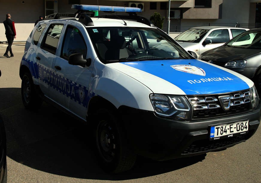 Uhapšen Tešnjak: Policija u Tesliću zaplijenila tablete Uhapšen Tešnjak: Policija u Tesliću zaplijenila tablete