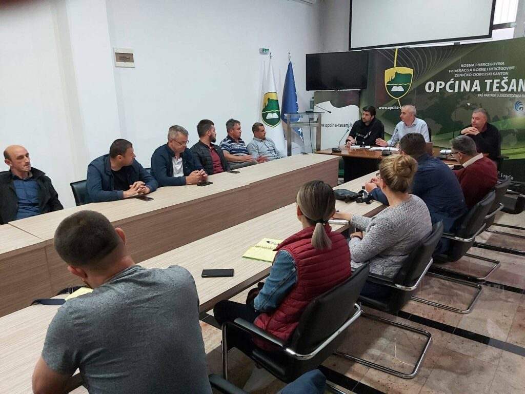 Sanacije - Održan sastanak sa predstavnicima deset mjesnih zajednica Sanacije - Održan sastanak sa predstavnicima deset mjesnih zajednica
