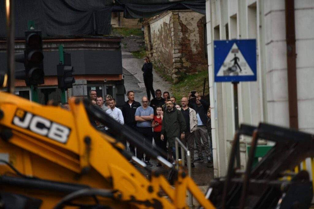 FOTO: TEŠANJ SE BORI SA POSLJEDICAMA VELIKE POPLAVE