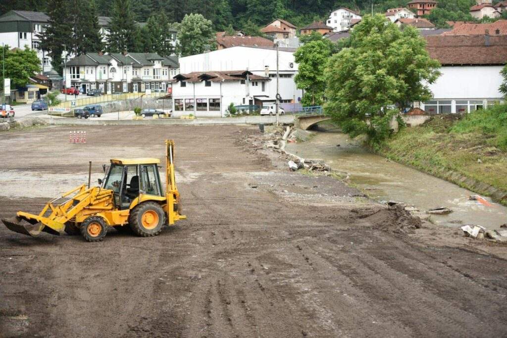 FOTO: TEŠANJ PONOVO LIJEP I ČIST