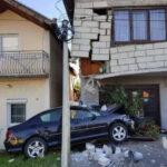 (FOTO) UTRKIVALI SE PO IZLASKU IZ KAFANE I NA KRAJU ZABILI U KUĆU, UMALO JE SRUŠILI (FOTO) UTRKIVALI SE PO IZLASKU IZ KAFANE I NA KRAJU ZABILI U KUĆU, UMALO JE SRUŠILI