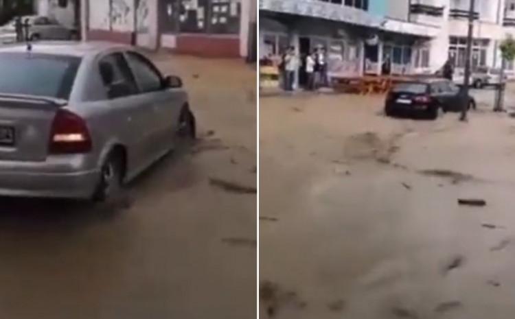 Poplave u Čeliću: Stotinjak objekata pod vodom