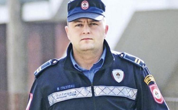 Policajac iz Nevesinja kojeg su tražili četiri dana izmislio da su ga oteli i opljačkali Policajac iz Nevesinja kojeg su tražili četiri dana izmislio da su ga oteli i opljačkali
