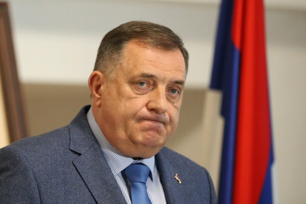 Dodik se povukao: Odgađa se prijenos nadležnosti i pruža podrška misiji EUFOR-a u BiH