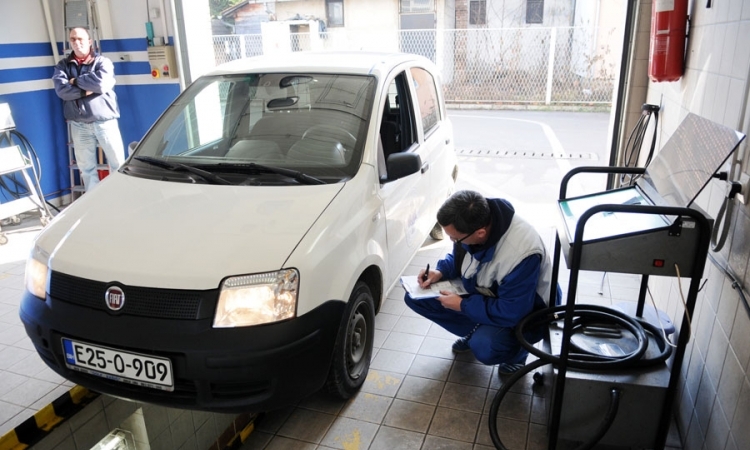 U RS cijena skočila za 200 KM: U FBiH neće poskupjeti registracija vozila!?