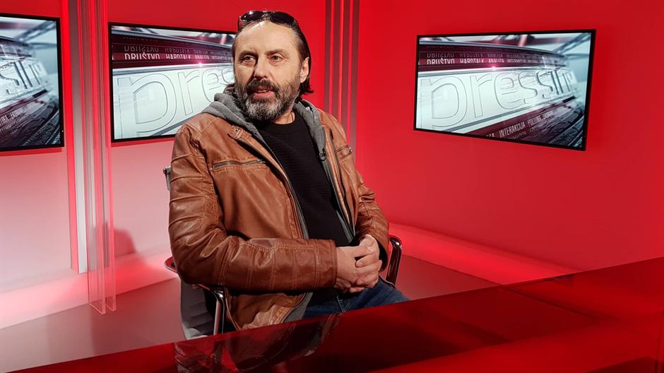 Sejo Sexon: U Jugi se nije ovoliko pljačkao narod. Političari su sad bogatiji od Tita Sejo Sexon: U Jugi se nije ovoliko pljačkao narod. Političari su sad bogatiji od Tita