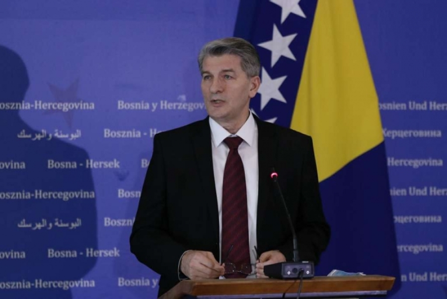NOVAC ĆE DONIRATI: Zbog nezakonitog hapšenja država mora Šemsudinu Mehmedoviću isplatiti 3.000 KM NOVAC ĆE DONIRATI: Zbog nezakonitog hapšenja država mora Šemsudinu Mehmedoviću isplatiti 3.000 KM