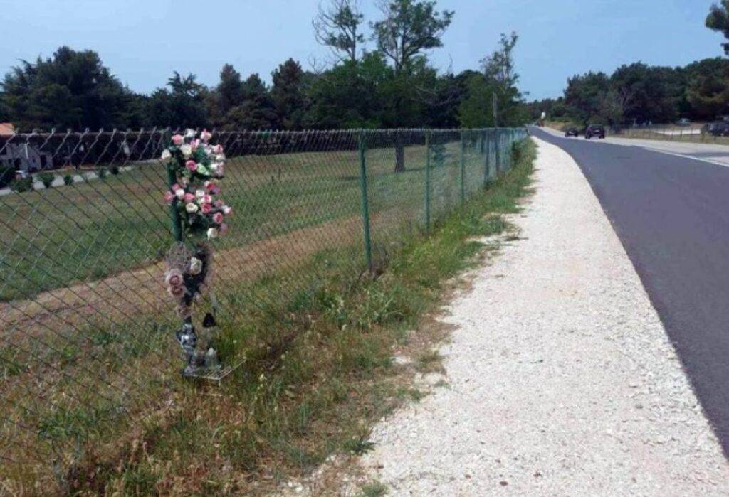 BOSANKA KOJA JE POGINULA U HRVATSKOJ JE OTIŠLA DA ZARADITI NEŠTO DA POMOGNE DJECI I PREŽIVI ZIMU BOSANKA KOJA JE POGINULA U HRVATSKOJ JE OTIŠLA DA ZARADITI NEŠTO DA POMOGNE DJECI I PREŽIVI ZIMU