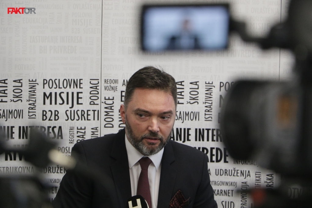 MVTEO: Mimo odluke odsjedali u hotelu s pet zvjezdica, problematično održavanje ministrovog službenog auta... MVTEO: Mimo odluke odsjedali u hotelu s pet zvjezdica, problematično održavanje ministrovog službenog auta...