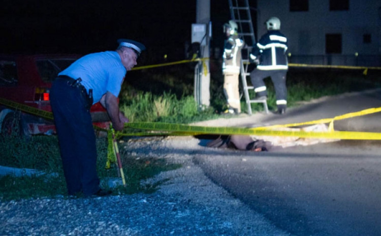 Tragedija u BiH: Zapalio kuću pa se raznio bombom