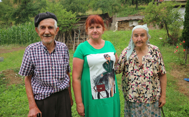 Svi su mislili da je mrtva, a onda se Almasa pojavila na amidžinim vratima