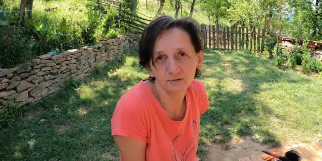 Hasiba, samohrana majka 8 godina proizvodi sir – bez struje! (VIDEO) Hasiba, samohrana majka 8 godina proizvodi sir – bez struje! (VIDEO)