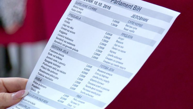 BH. POLITIČARI I DALJE JEDU I PIJU PO NISKIM CIJENAMA: TELEĆE PEČENJE 5,5 KM, ČORBA 2 KM, KAFA POLA KM… BH. POLITIČARI I DALJE JEDU I PIJU PO NISKIM CIJENAMA: TELEĆE PEČENJE 5,5 KM, ČORBA 2 KM, KAFA POLA KM…