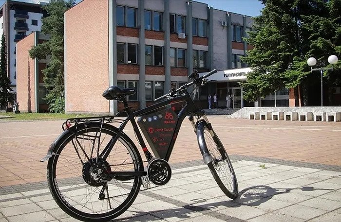 Studenti Mašinskog fakulteta u Banjaluci napravili električni bicikl Studenti Mašinskog fakulteta u Banjaluci napravili električni bicikl
