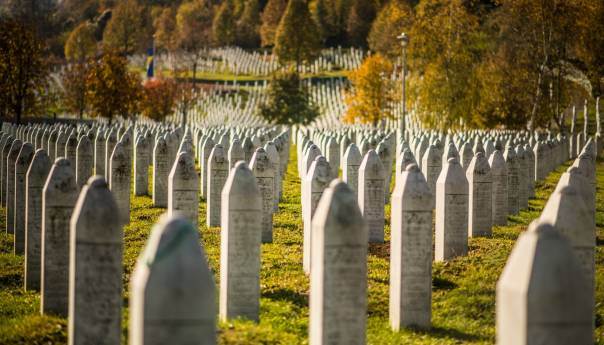 Otrovni nacionalizam koji je potaknuo zločine u Srebrenici nije nestao