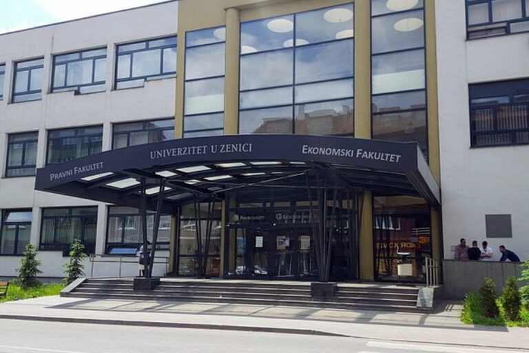 NA UNIVERZITETU U ZENICI U PRVOM ROKU NIJE UPISANO NI 470 BRUCOŠA, OD SKORO 1.000 PLANIRANIH NA UNIVERZITETU U ZENICI U PRVOM ROKU NIJE UPISANO NI 470 BRUCOŠA, OD SKORO 1.000 PLANIRANIH