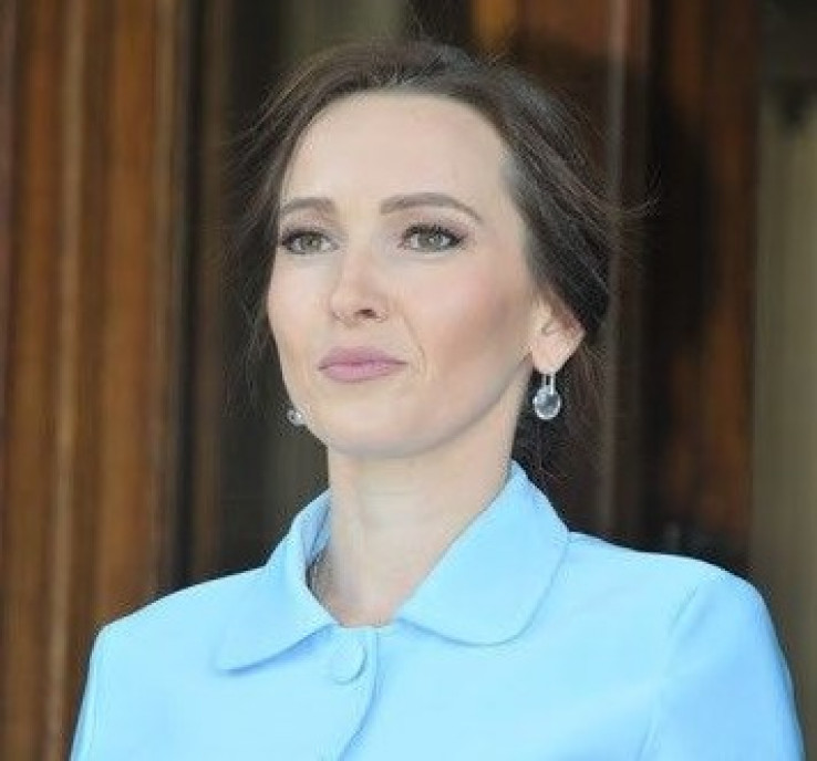 Skandalozno: Ambasadorica BiH u Grčkoj odbila spustiti zastavu na pola koplja povodom 11. jula Skandalozno: Ambasadorica BiH u Grčkoj odbila spustiti zastavu na pola koplja povodom 11. jula