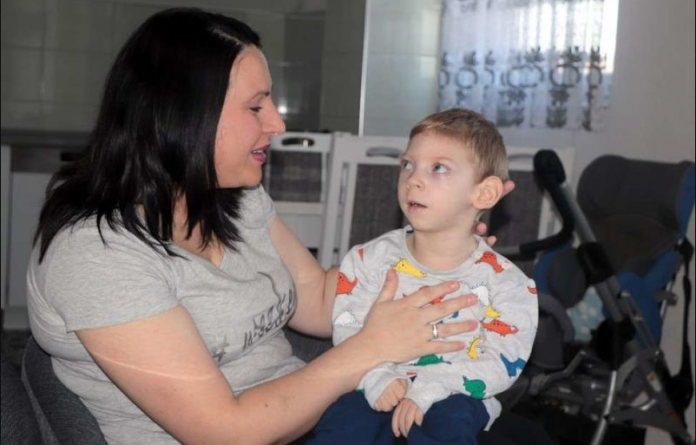 GODINA DANA OD PRIČE: KAKO SU NA UKC TUZLA ZDRAVOJ BEBI NA PORODU OŠTETILI MOZAK GODINA DANA OD PRIČE: KAKO SU NA UKC TUZLA ZDRAVOJ BEBI NA PORODU OŠTETILI MOZAK