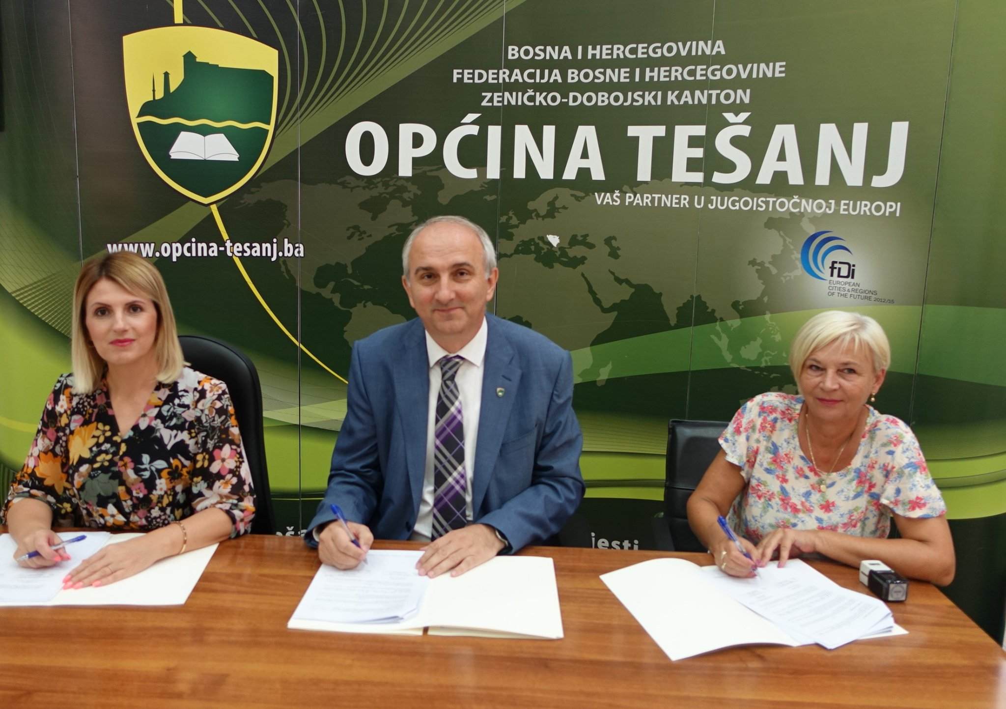 Ugovori za I dio kapitalnih projekata u Općini Tešanj Ugovori za I dio kapitalnih projekata u Općini Tešanj