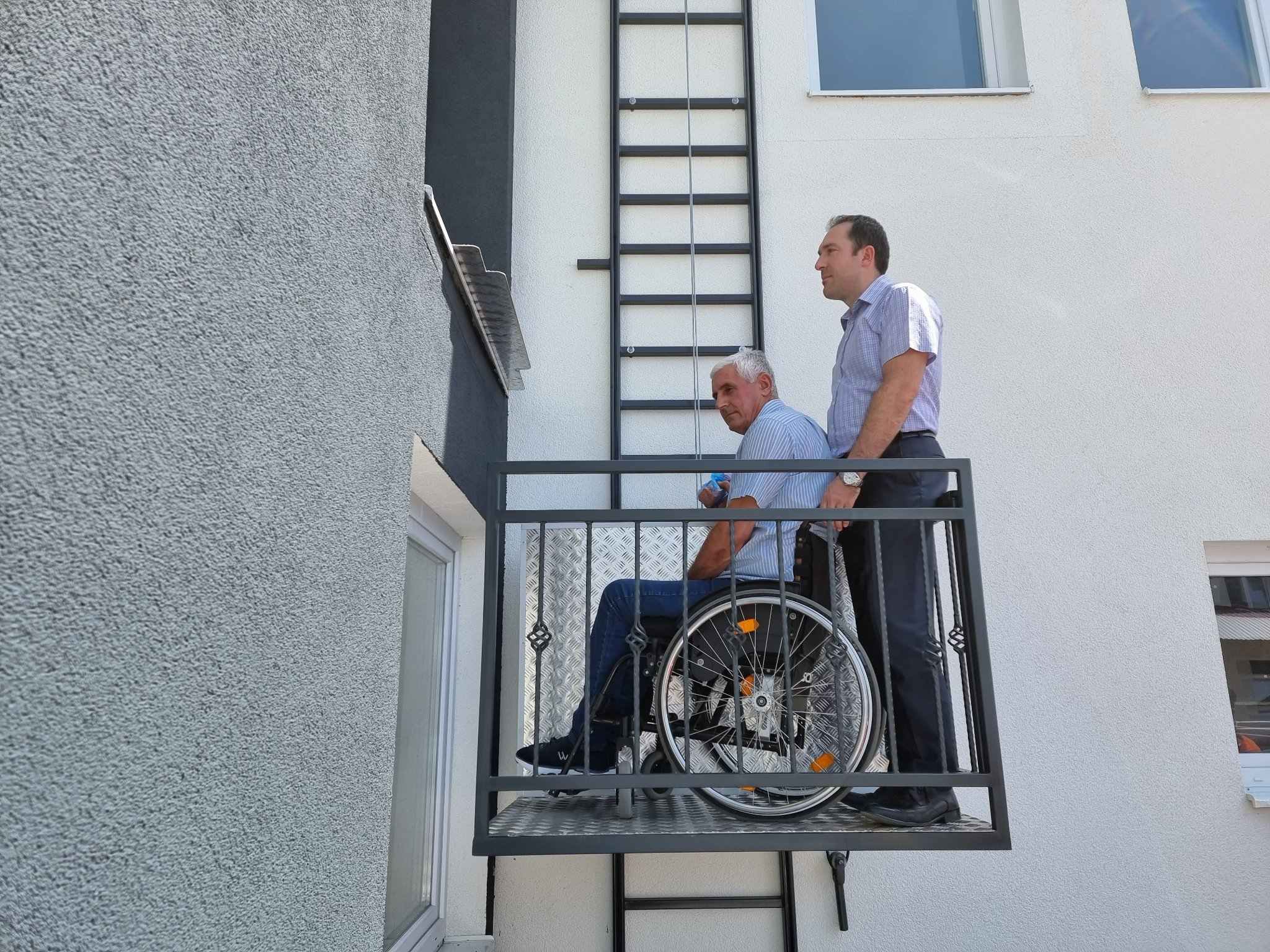 STVARANJE BOLJIH UVJETA ZA ŽIVOT U OPĆINI DOBOJ-JUG STVARANJE BOLJIH UVJETA ZA ŽIVOT U OPĆINI DOBOJ-JUG